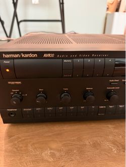 **Harman/Kardon Vintage Stack — AVR30 Receiver + FL8400 5-Disc CD Changer**