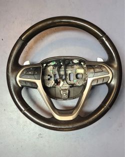 2014 Jeep Grand Cherokee Overland Steering Wheel In Good Condition