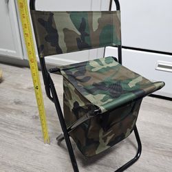 Folding Camping Chair with Compartment