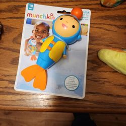 Munchkin® Scuba™ Swimming