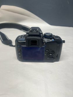 Olympus E-420 10MP DSLR Camera with 14-42mm Len and Bag - TESTED