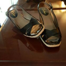 COLE Haan like new black patent wedges