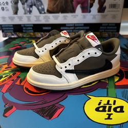 Travis Scott // Nike Air Jordan 1 Retro // Olive - 13c Kids 