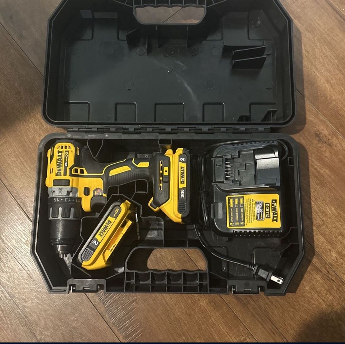 Dewalt 20v Max XR Cordless Hammer Drill