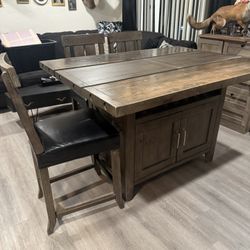 Living Spaces Kitchen Table