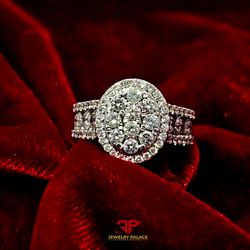 Elegant Oval Shape Diamond Ring 14K Yellow Gold 1.91ctw Diamond