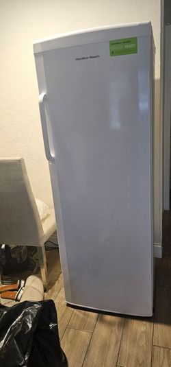 Upright Hamilton Beach
11 Cu Ft Upright Freezer in White