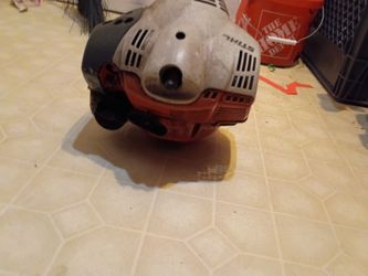 Stihl Gas String weedeater