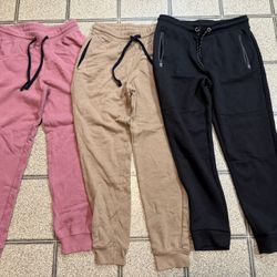 Jogger Sweatpants Sz Small But Fits Like Medium 