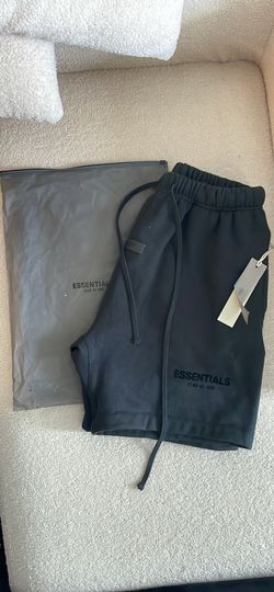 Essentials short