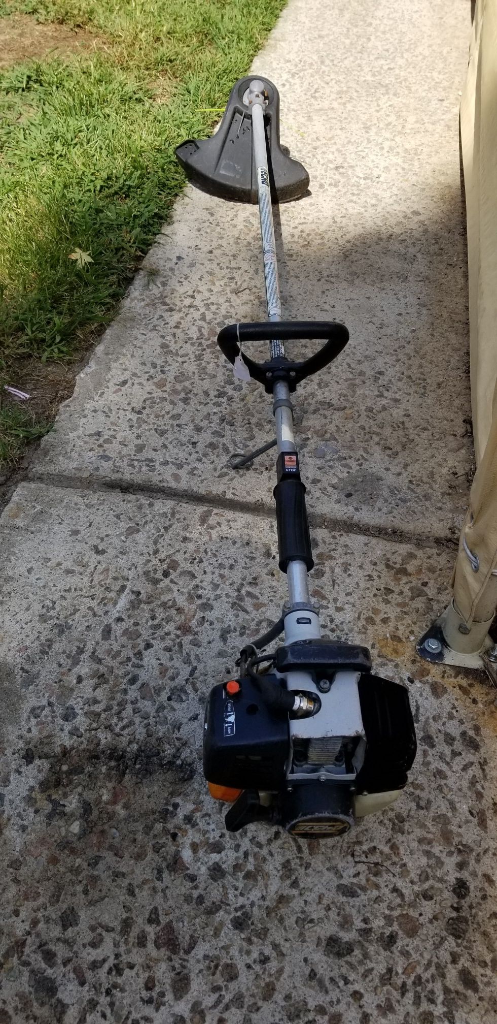 Echo SRM-2501 weed Eater Runs Great