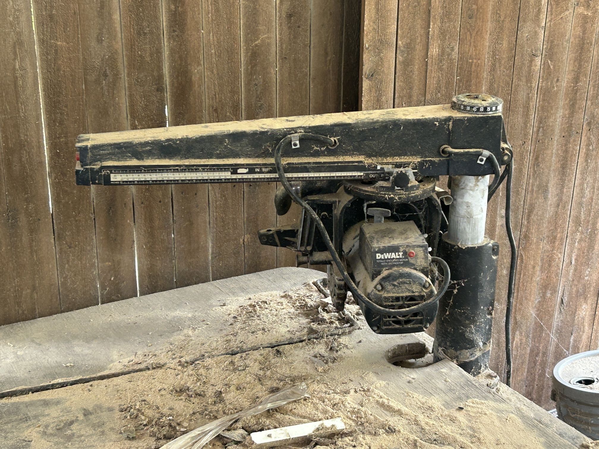 Dewalt Radial Arm Saw/miter 6 Different Cuts