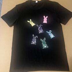 Women’s multicolored  Bunny T-Shirt, new in excellent condition (Size Small)