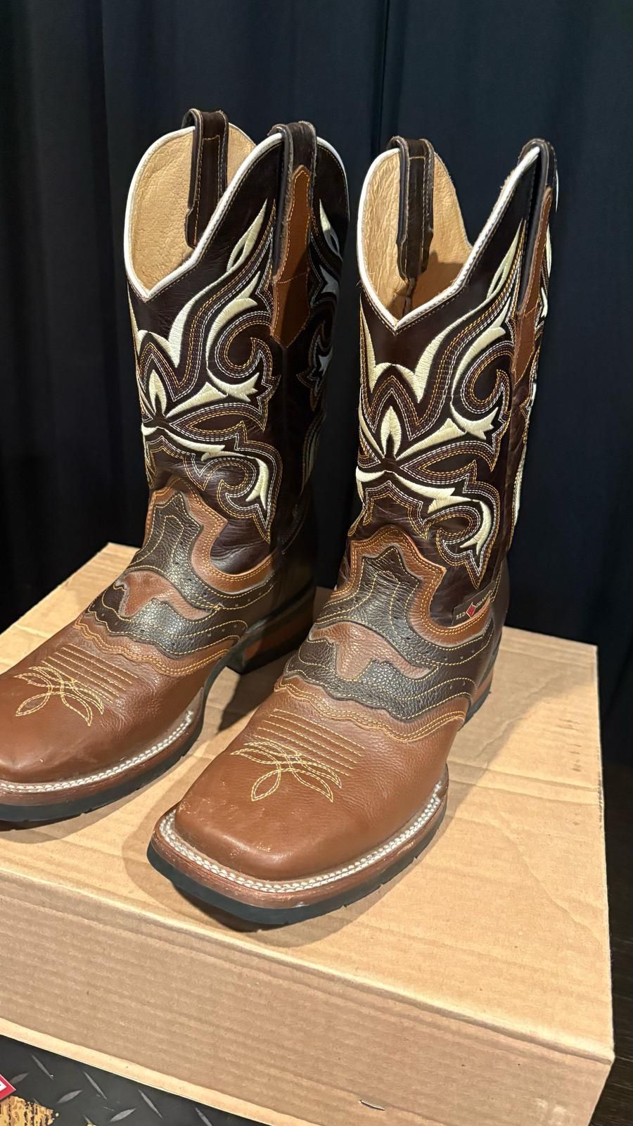Boots/ Botas