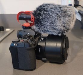Panasonic Lumix S5 Camera Kit (with lens and mic)