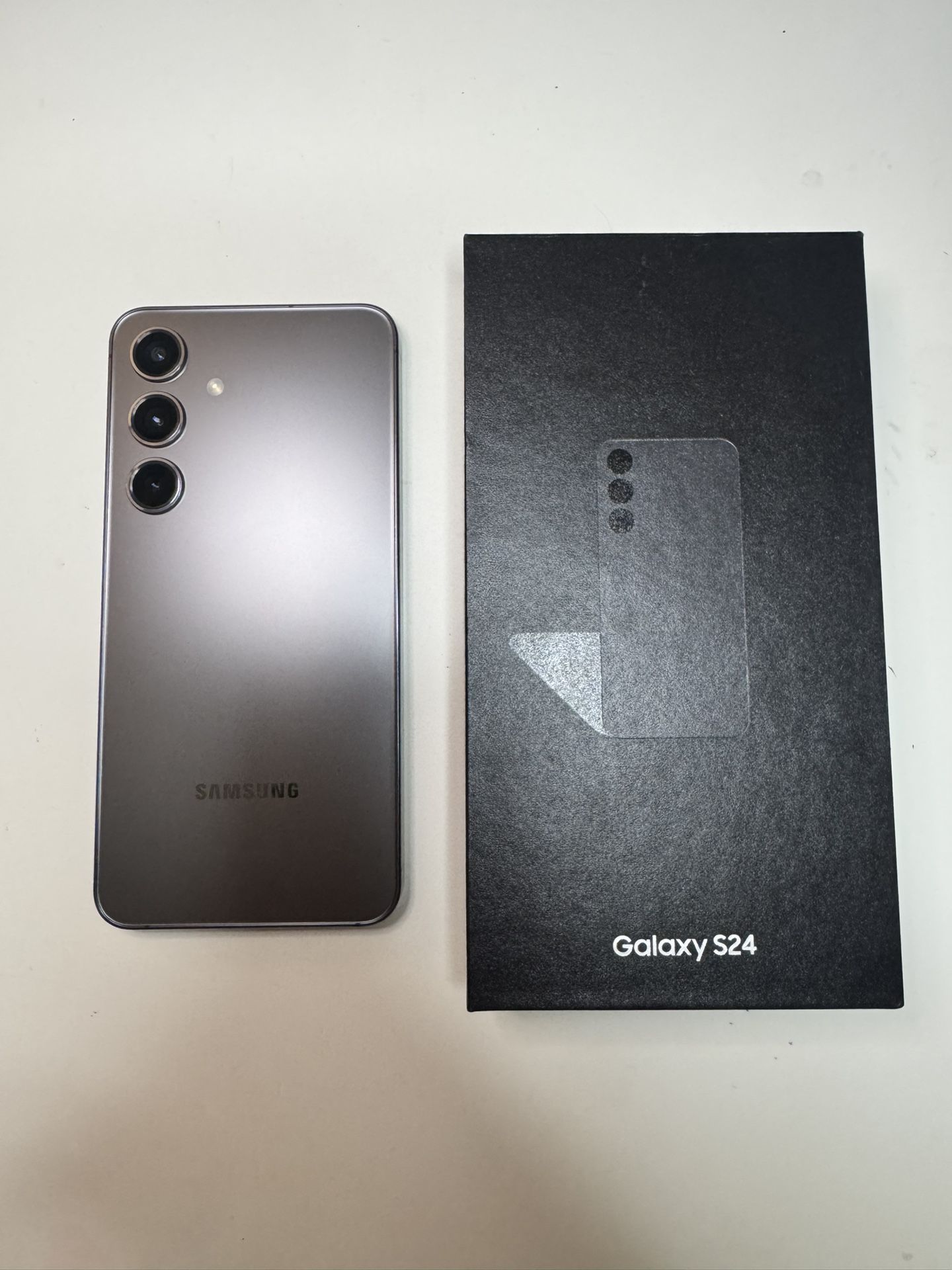 Samsung Galaxy S24 