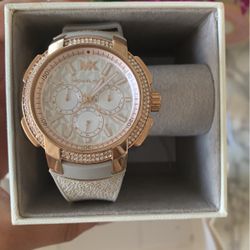  Michael Kors watch