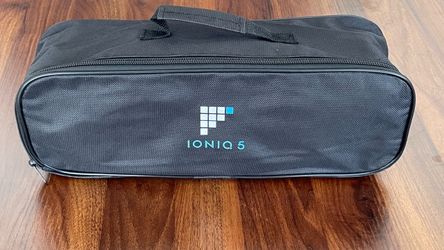 Hyundai Ioniq 5 center console organizer case. New