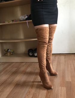 New beautiful boots size 7