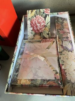 Stationary Set