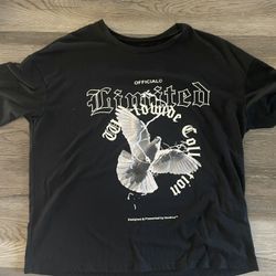 Size M Men’s Shirt