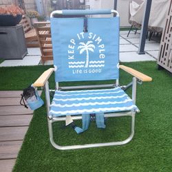 2 Beach Chairs