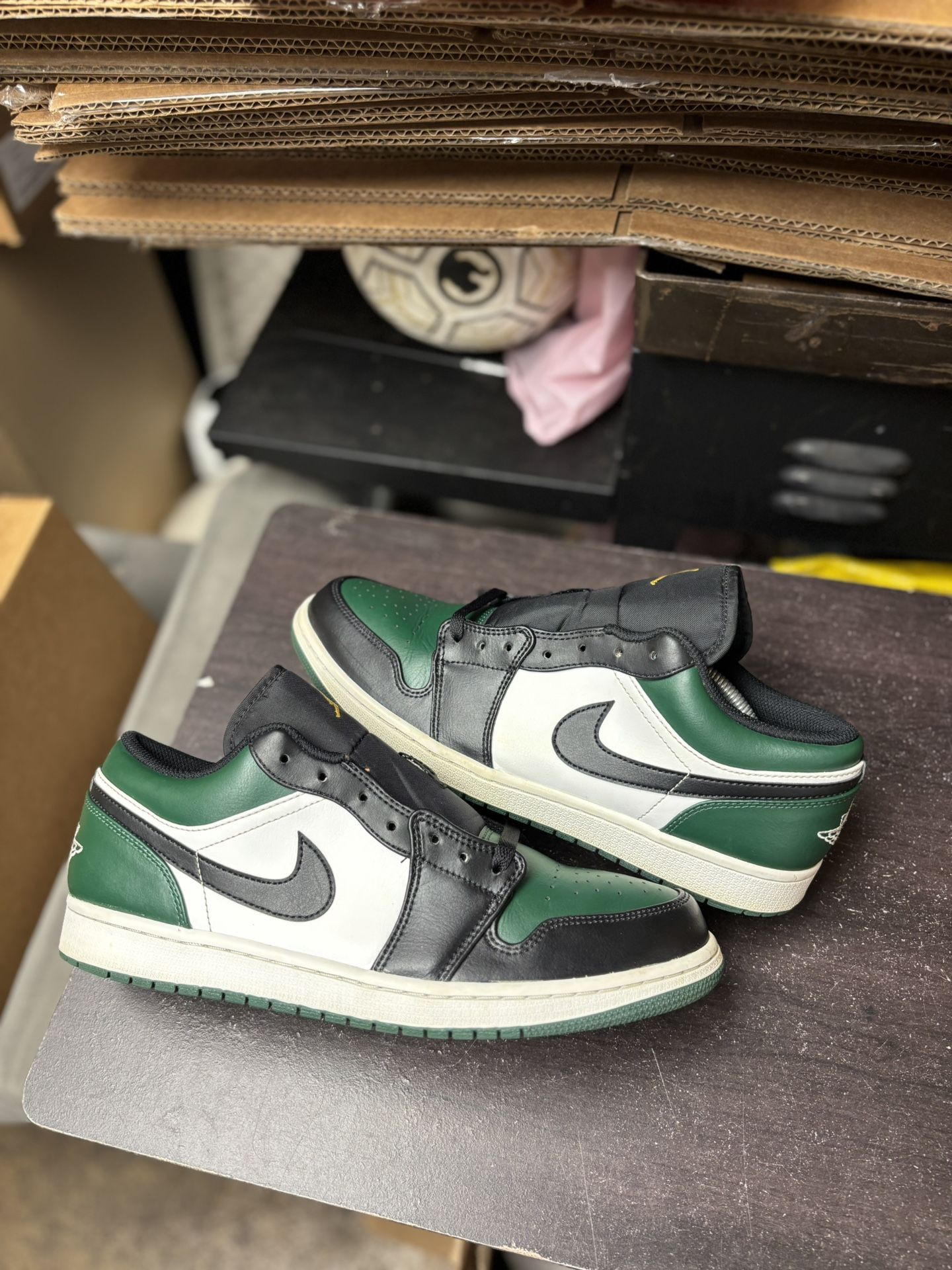 Air Jordan 11 Low Green Tea