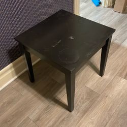 Black End -Table