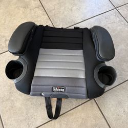 Chicco GoFit ClearTex Plus Backless Booster Car Seat, Latch Attachment, Quick-Release Latch Removal, Portable Car Booster Seat for Children at Least 4