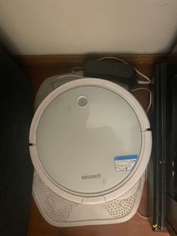 Bissell Robot Vacuum with Charging Dock