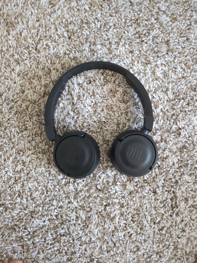 JBL On-Ear Wireless Bluetooth Headphones