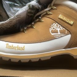 Ladies Mid Timberlands