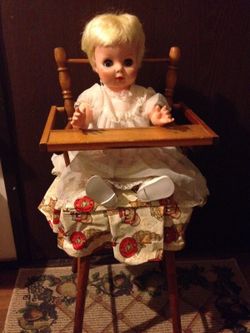 Doll and chair like new