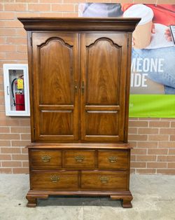 Thomasville Armoire Wardrobe