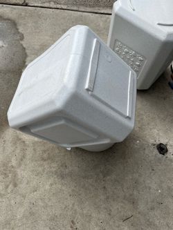 Large dog food container