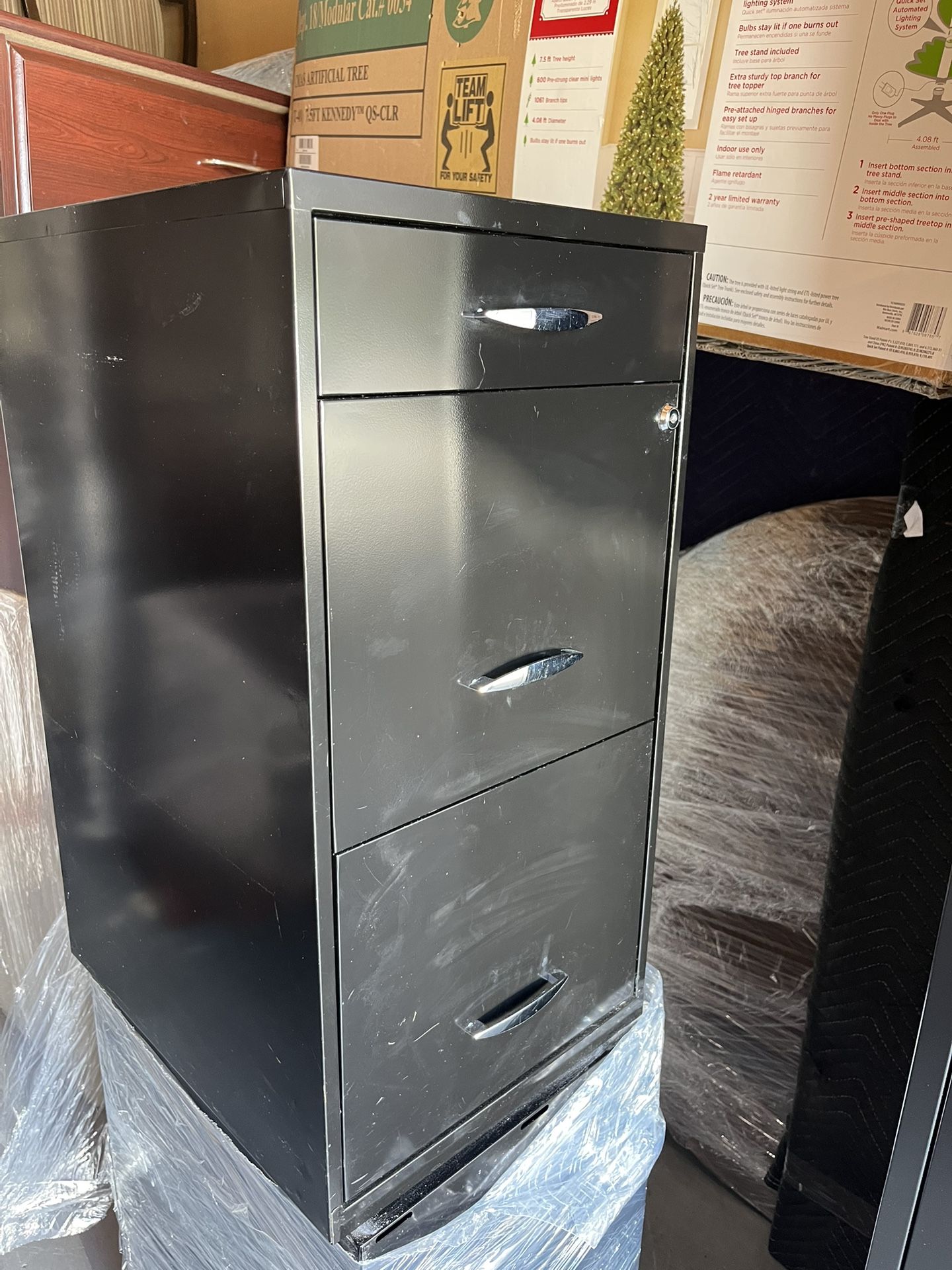 Black Metal Filling Cabinet 