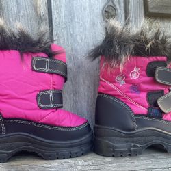 Snow Boots Size 8