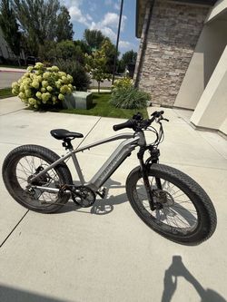 Velowave 750W Fat Tire E-Bike Silver - 48V 15Ah - 209 Miles - Bafang Motor
