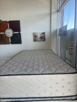 Twin mattress