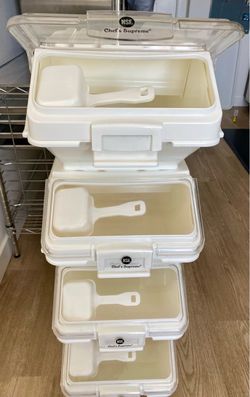 Set of 4 Chef’s Supreme 40-Cup Stackable Ingredient Bins with Scoops & Lids
