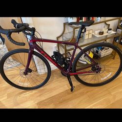 Trek Emonda Road Racing Bike -52 cm - Shimano 105