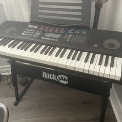 Electronic Piano