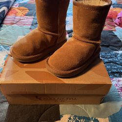 Ugg Boots Size 9 Kid 