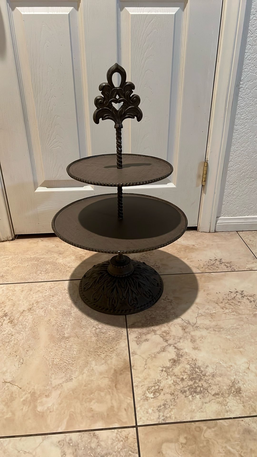 Metal  2 tier tray (Brown)