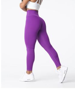New NVGTN Signature 2.0 Leggings Size M