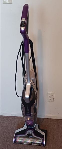 Maquina para lavar alfombra y piso (chica). Bissell multi-surface wet/dry vacuum cleaner (small).