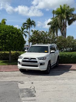 TOYOTA 4RUNNER 2019
