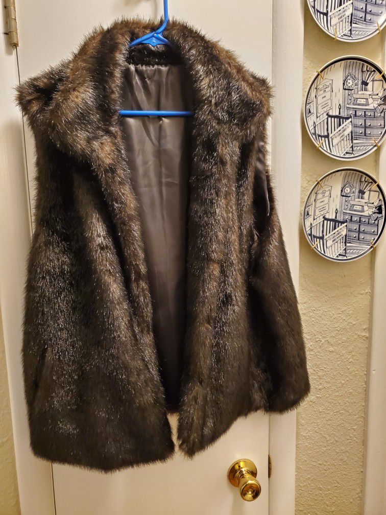 Faux Fur Vest Size 2x