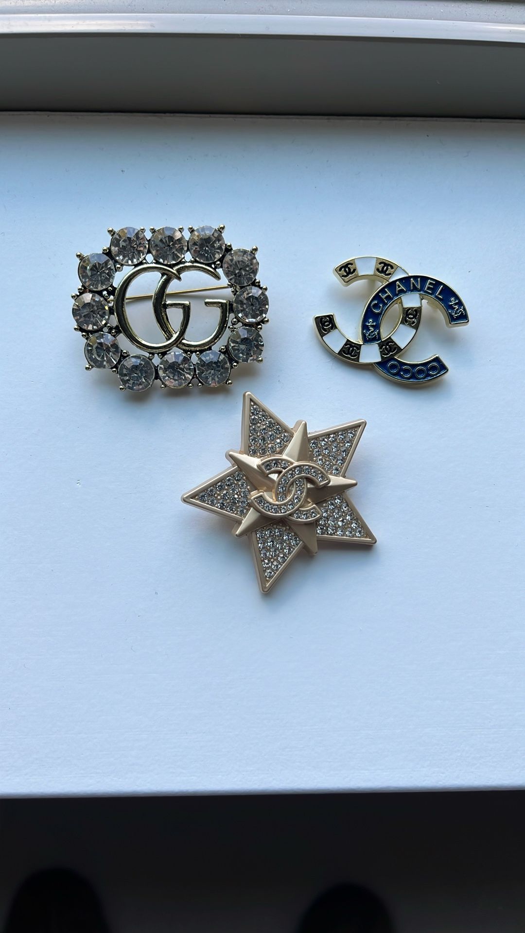 Designer Brooches Pins
