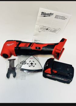 💥 Milwaukee M18 Multi-Tool + M18 Battery Brand New